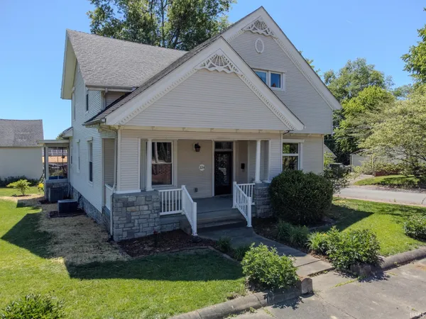 $295,000 | 224 South 1st Street, Boonville, IN 47601