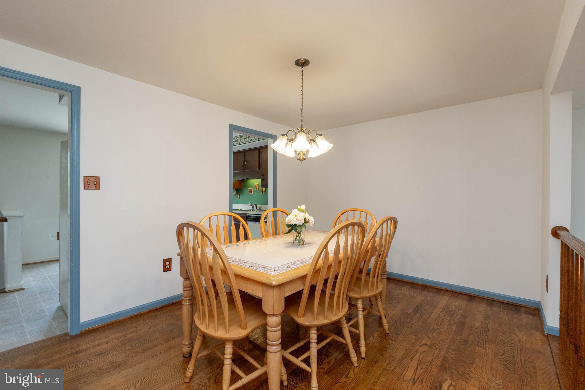 8013 Broken Reed Court Frederick, MD 21701 - Photo 4 of 37 Beautiful HW floors