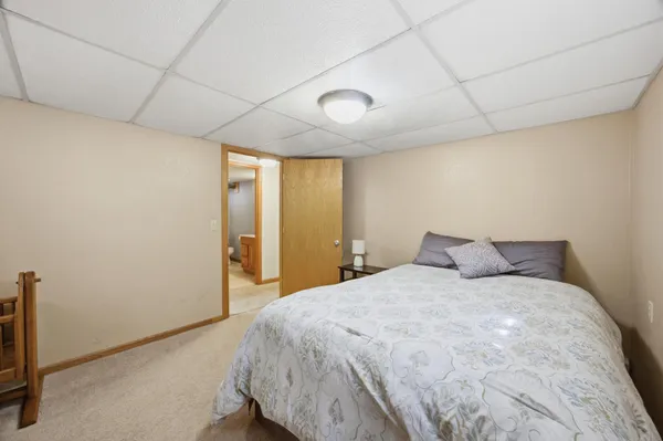 $425,000 | 2909 Edgewood Drive North, Fargo, ND 58102