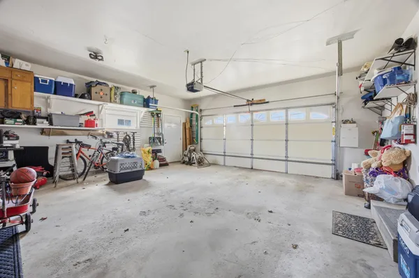 $425,000 | 2909 Edgewood Drive North, Fargo, ND 58102