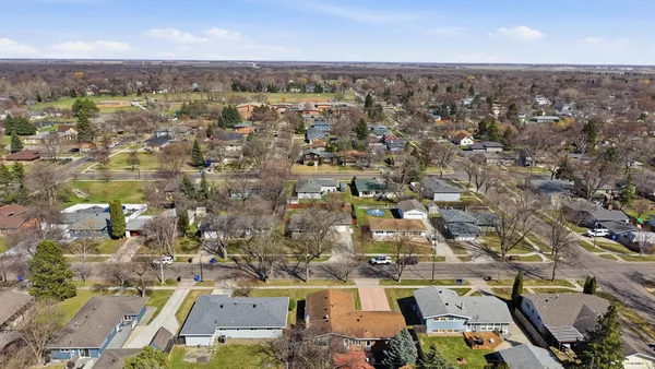 $425,000 | 2909 Edgewood Drive North, Fargo, ND 58102