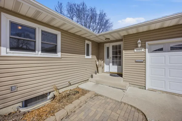 $425,000 | 2909 Edgewood Drive North, Fargo, ND 58102