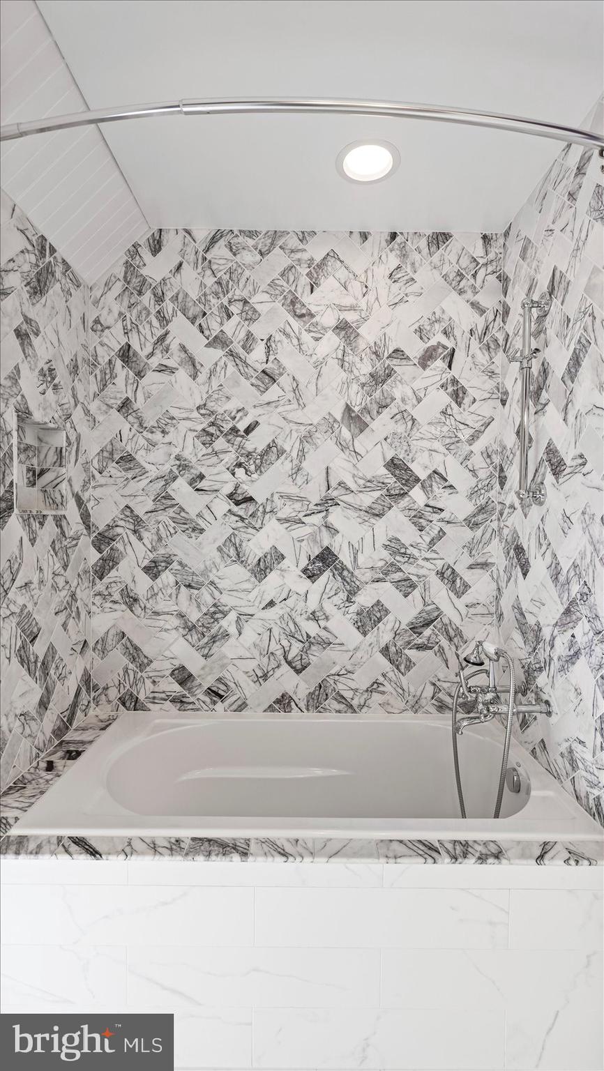 1100 North Calvert Street, Unit 2 Baltimore, MD 21202 - Photo 25 of 34 a view of snow on the road