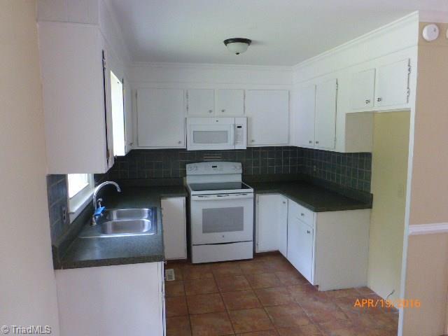 862 Frank Hulin Road Lexington, NC 27295 - Photo 5 of 11 Kitchen