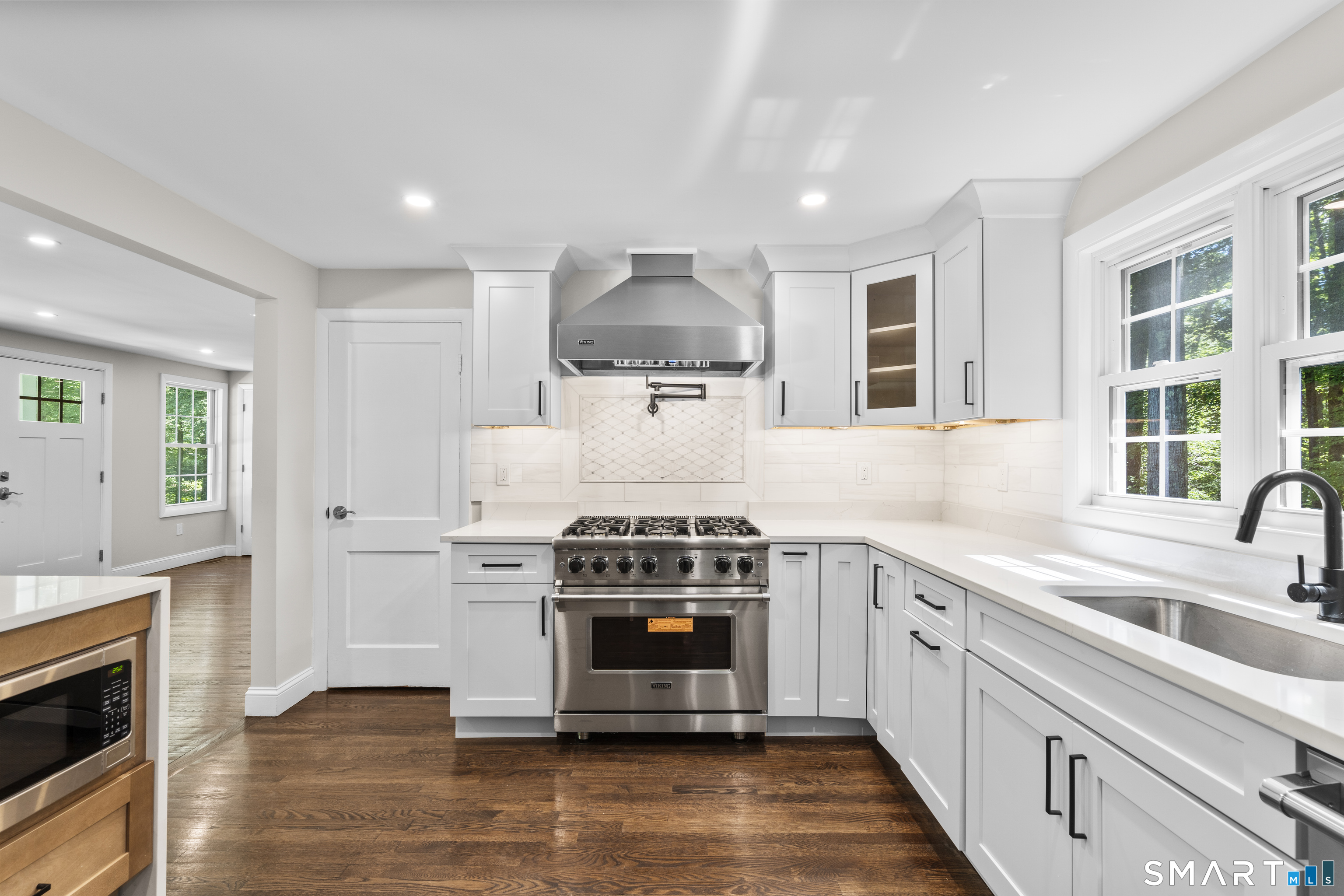 33 Old Stagecoach Road Redding, CT 06896 - Photo 13 of 40