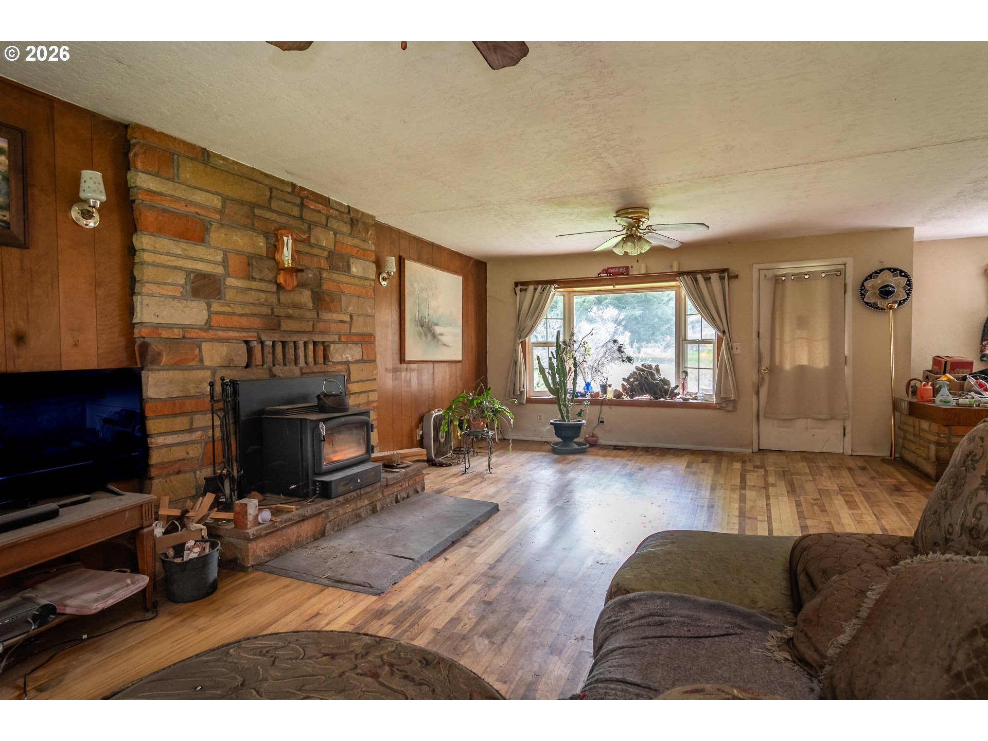 3161 Glenbrook Loop Road Riddle, OR 97469 - Photo 10 of 48