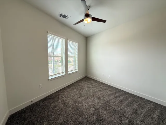 $2,690 | 641 West Crosstimbers Street, Unit 211, Houston, TX 77018