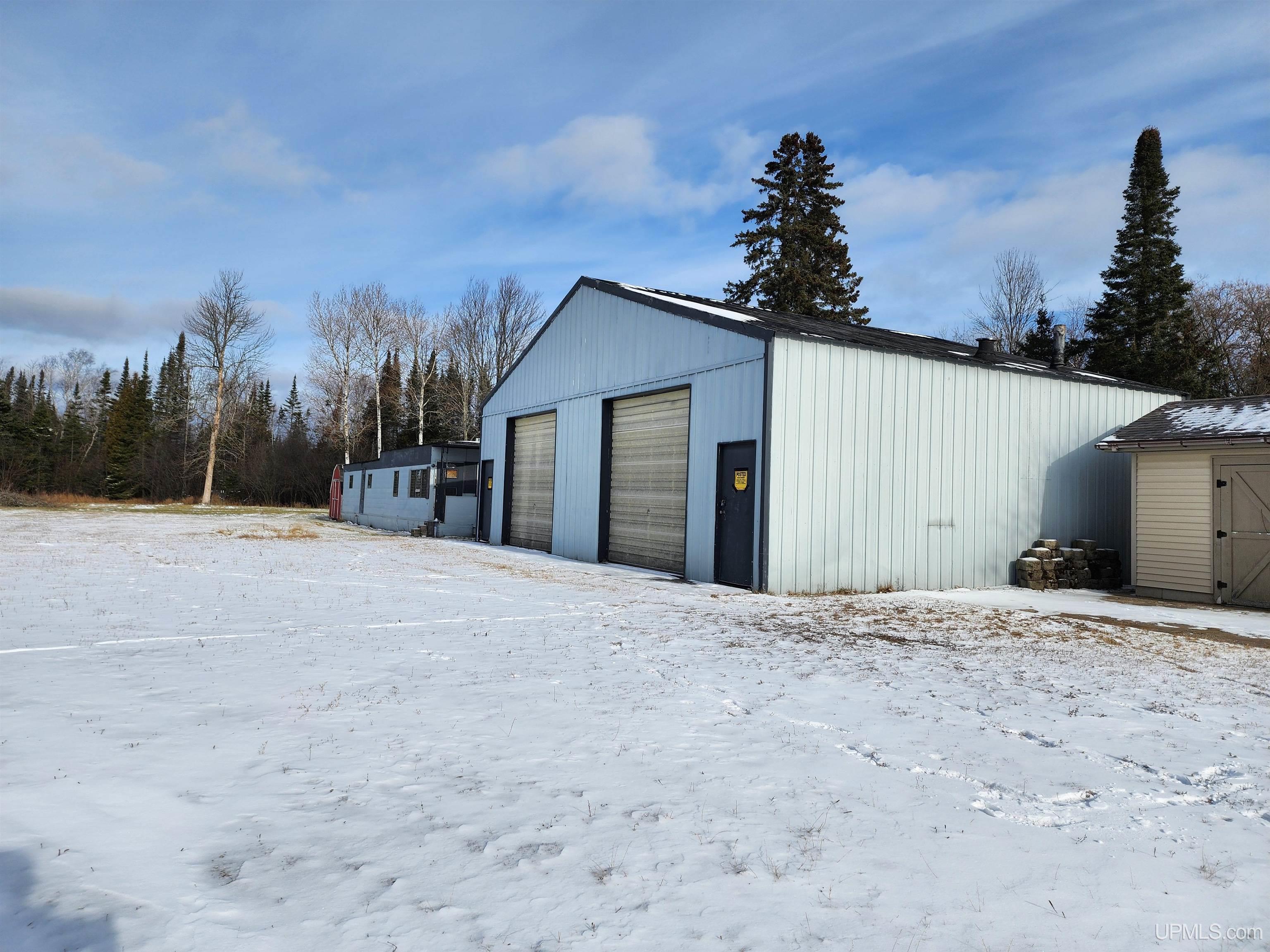 5224 11th Road Escanaba, MI 49829 - Photo 28 of 35