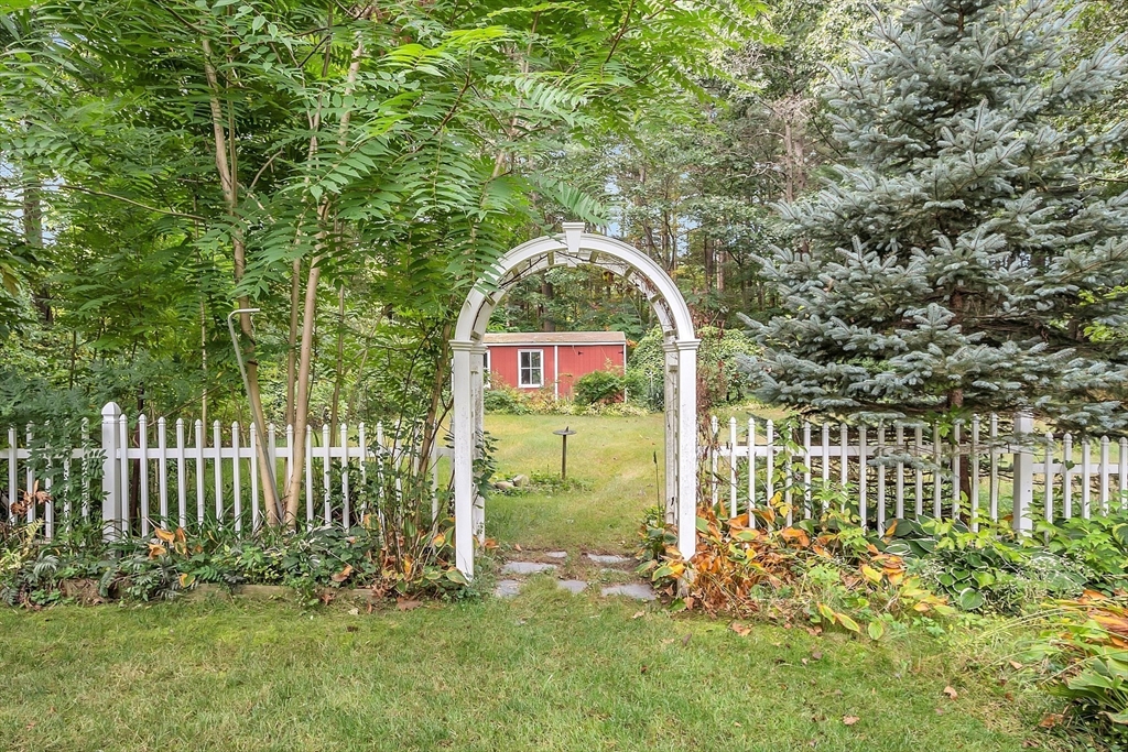 51 Whipple Road Billerica, MA 01821 - Photo 13 of 25