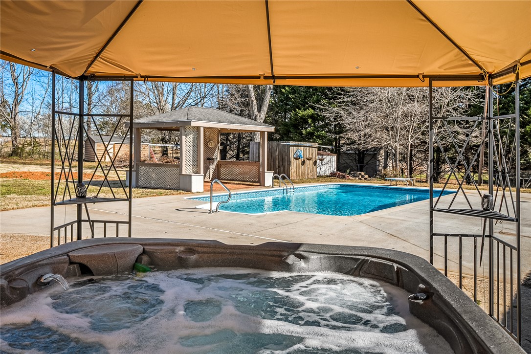 1503 Levis Smith Road Pendleton, SC 29670 - Photo 22 of 30