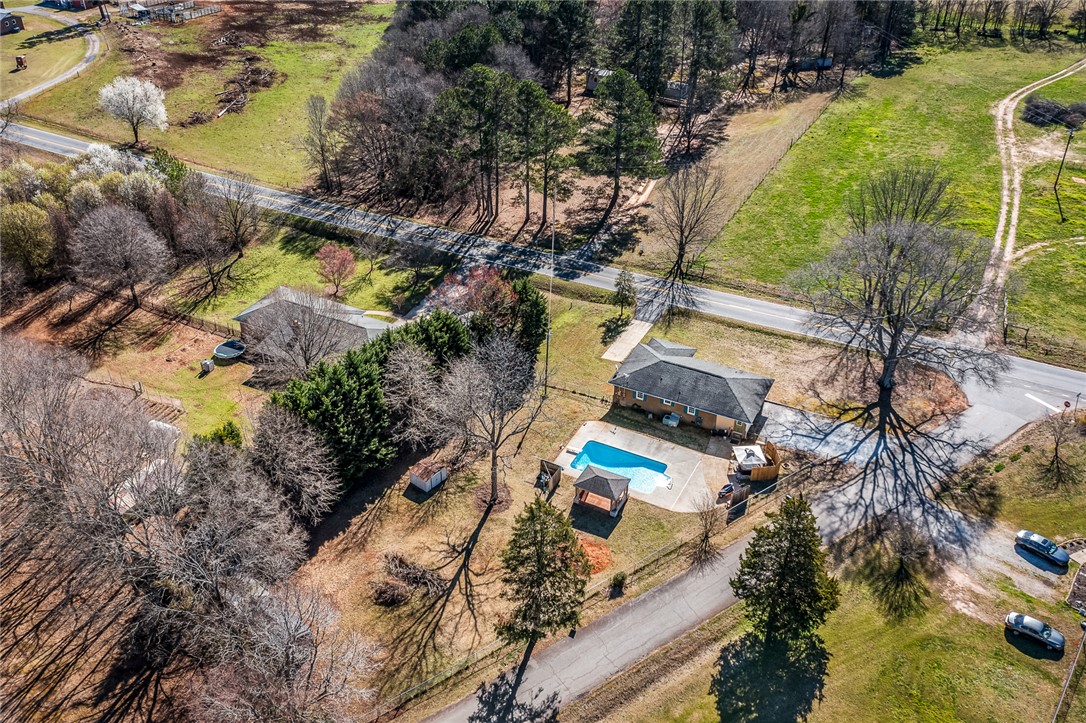 1503 Levis Smith Road Pendleton, SC 29670 - Photo 26 of 30