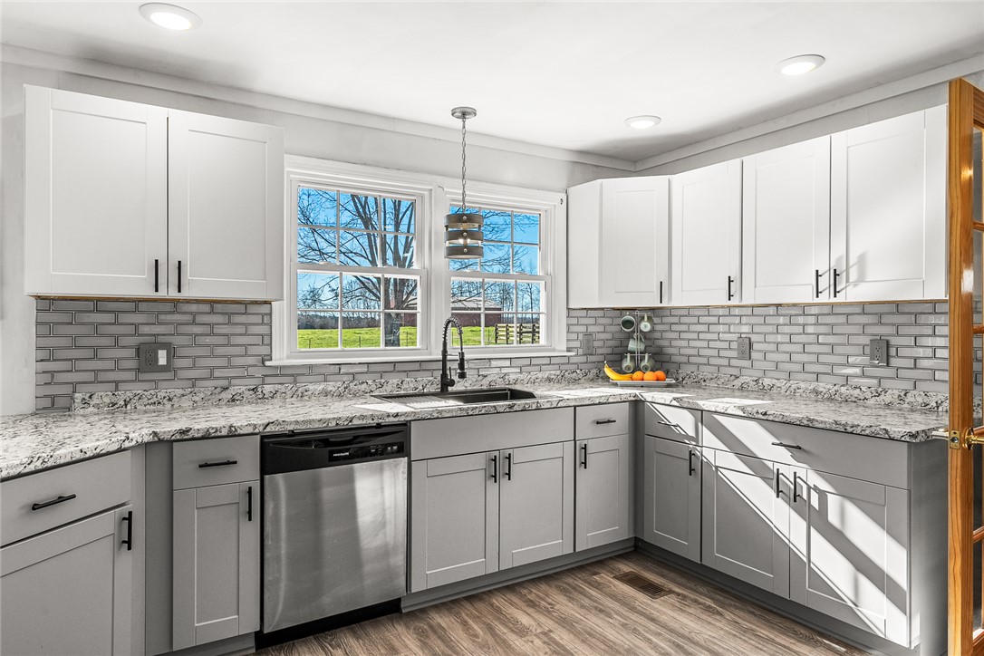 1503 Levis Smith Road Pendleton, SC 29670 - Photo 9 of 30