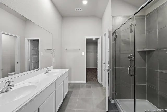 $2,200 | 8420 Aloe Vera, San Antonio, TX 78222