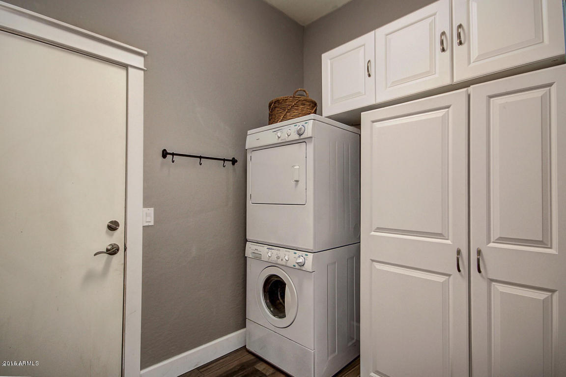 648 East Ranch Road Gilbert, AZ 85296 - Photo 17 of 23 laundry