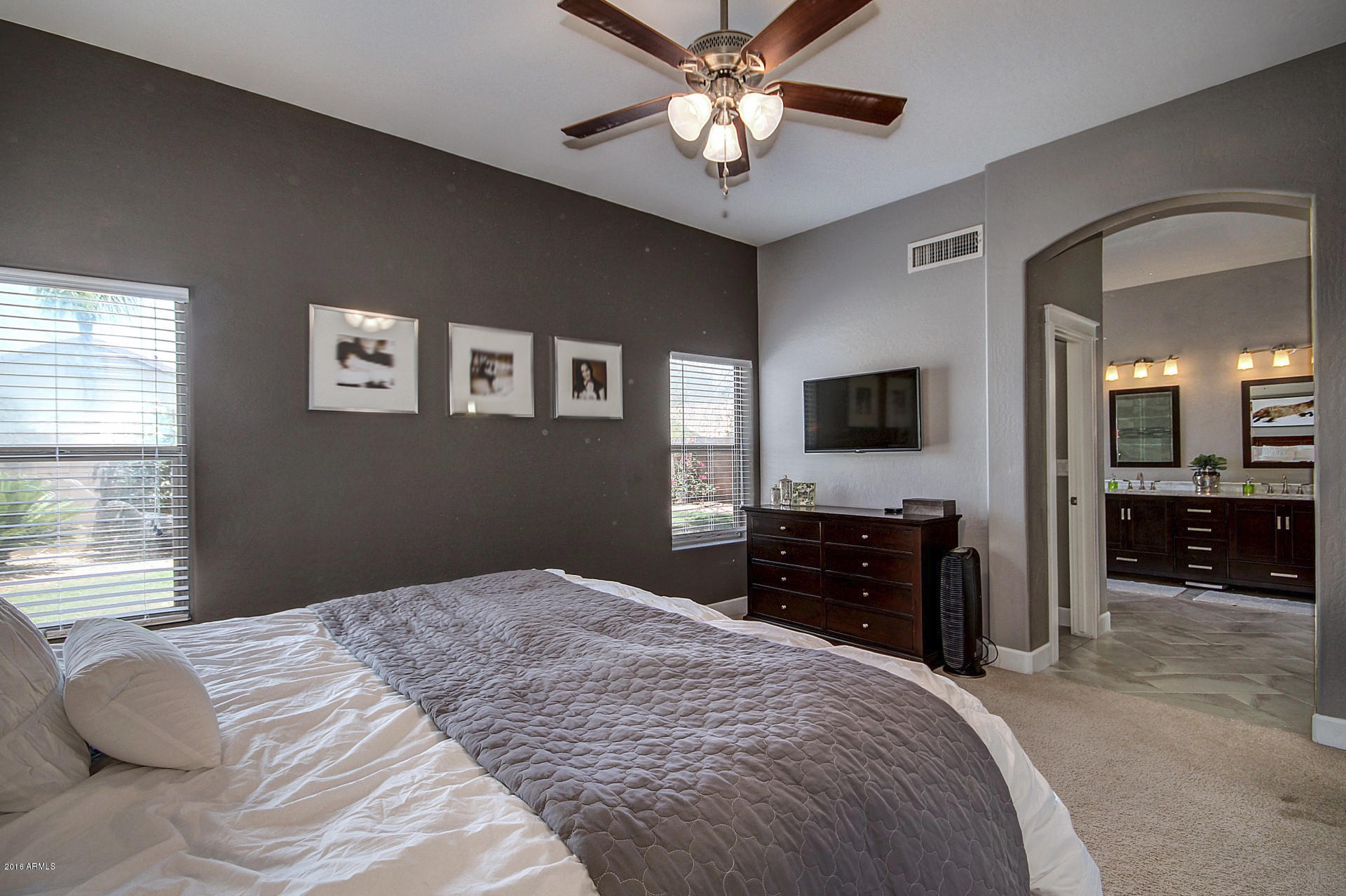 648 East Ranch Road Gilbert, AZ 85296 - Photo 10 of 23 Ranch (22)