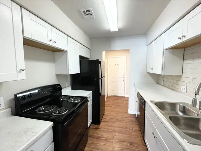 $1,200 | 8208 Sam Rayburn Drive, Unit D, Austin, TX 78753