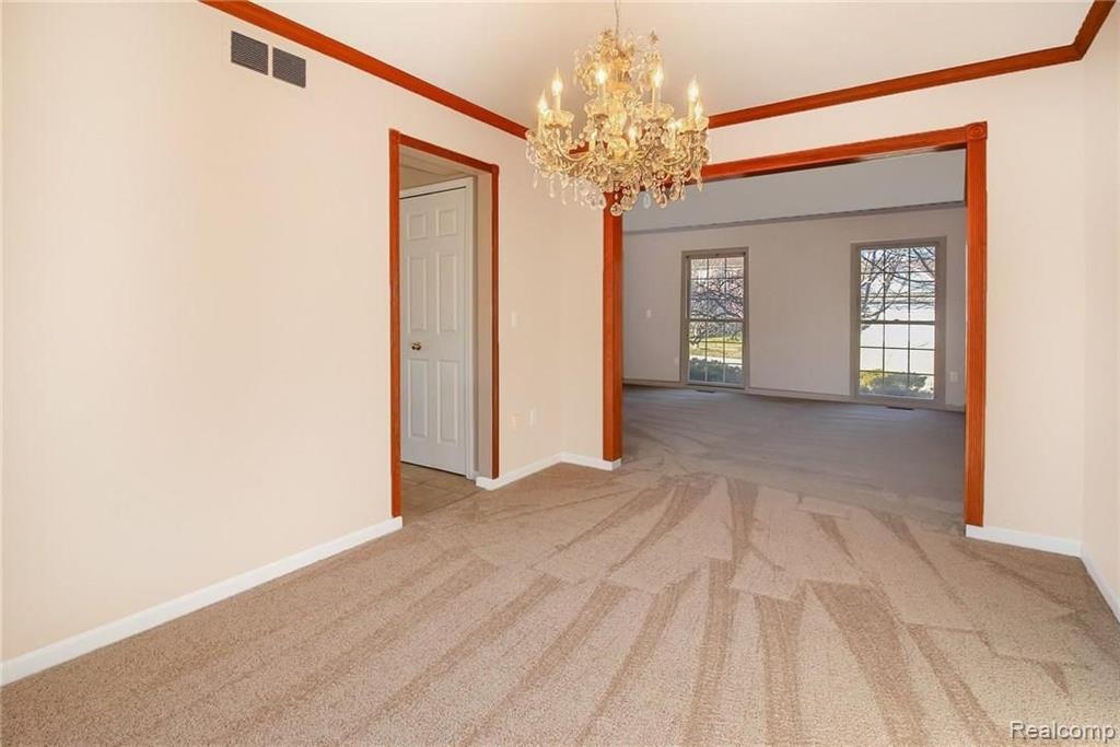 3079 Lexham Lane Rochester Hills, MI 48309 - Photo 13 of 37
