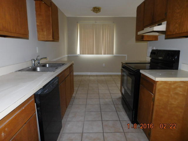 100 Sapling Court Moncks Corner, SC 29461 - Photo 6 of 17 DSCN4062