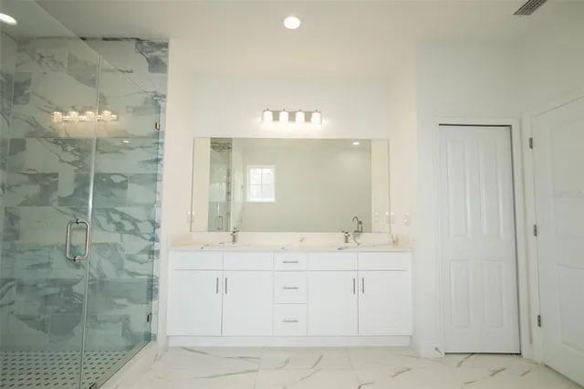 $3,500 | 2603 South 70th Street, Tampa, FL 33619