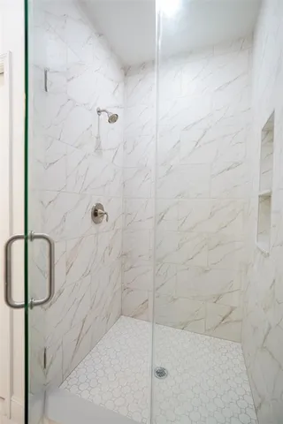 $3,500 | 2603 South 70th Street, Tampa, FL 33619