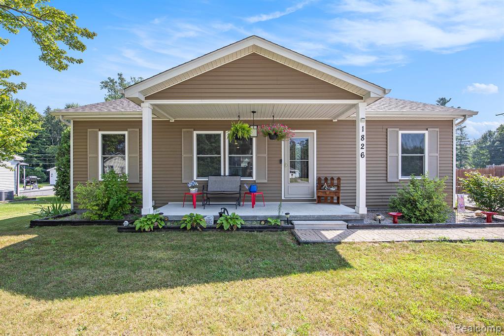 1826 Marlette Road Smiths Creek, MI 48074 - Photo 1 of 19 Gallery Image 1