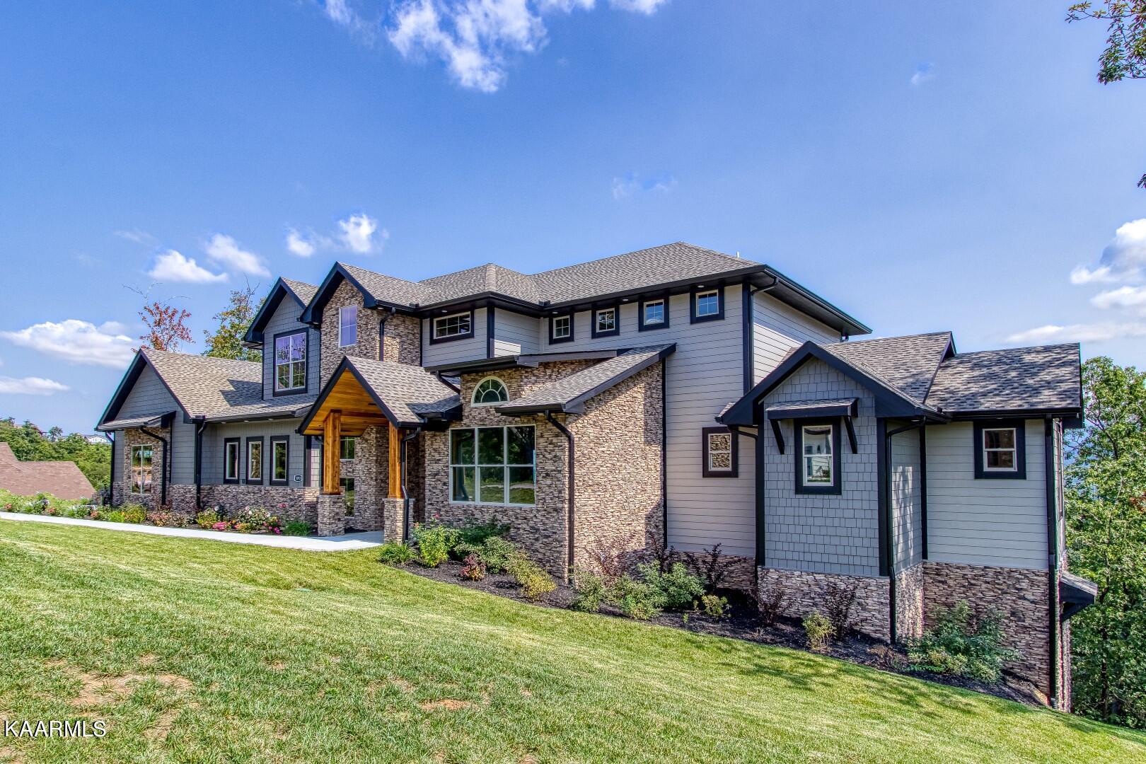 3093 Smoky Bluff Trail Sevierville, TN 37862 - Photo 2 of 60 1 (3)