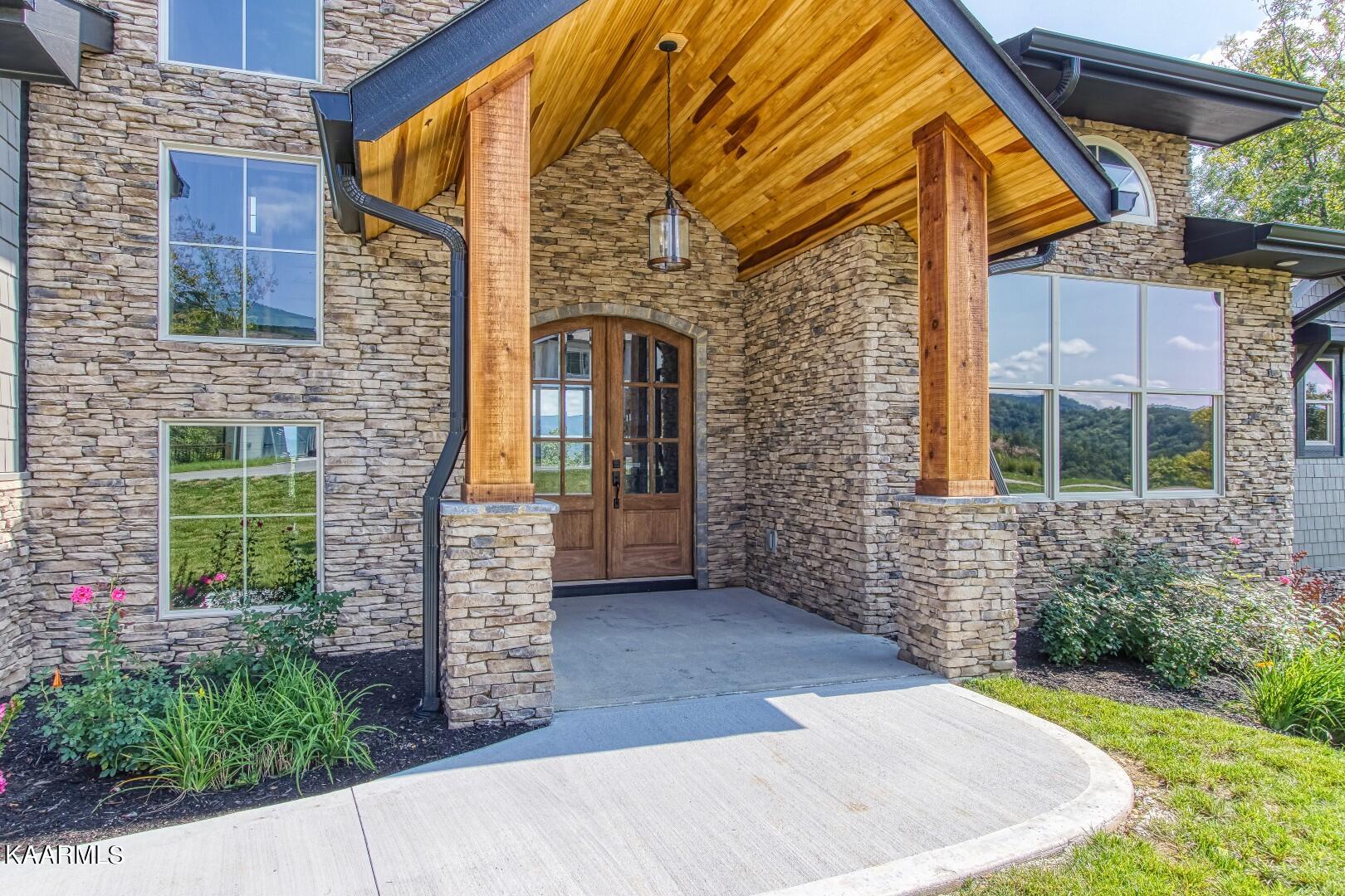 3093 Smoky Bluff Trail Sevierville, TN 37862 - Photo 4 of 60 1 (4)