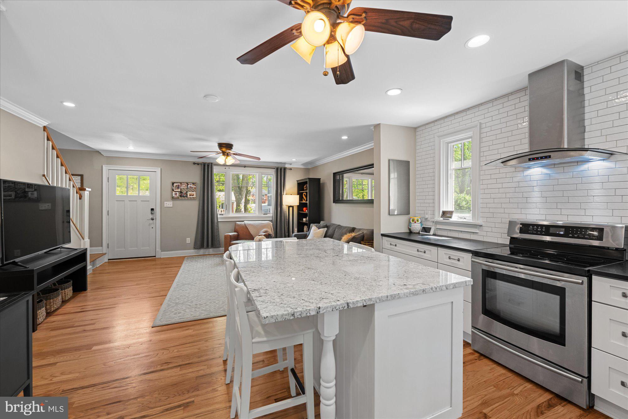 11448 Schuylkill Road Rockville, MD 20852 - Photo 11 of 49