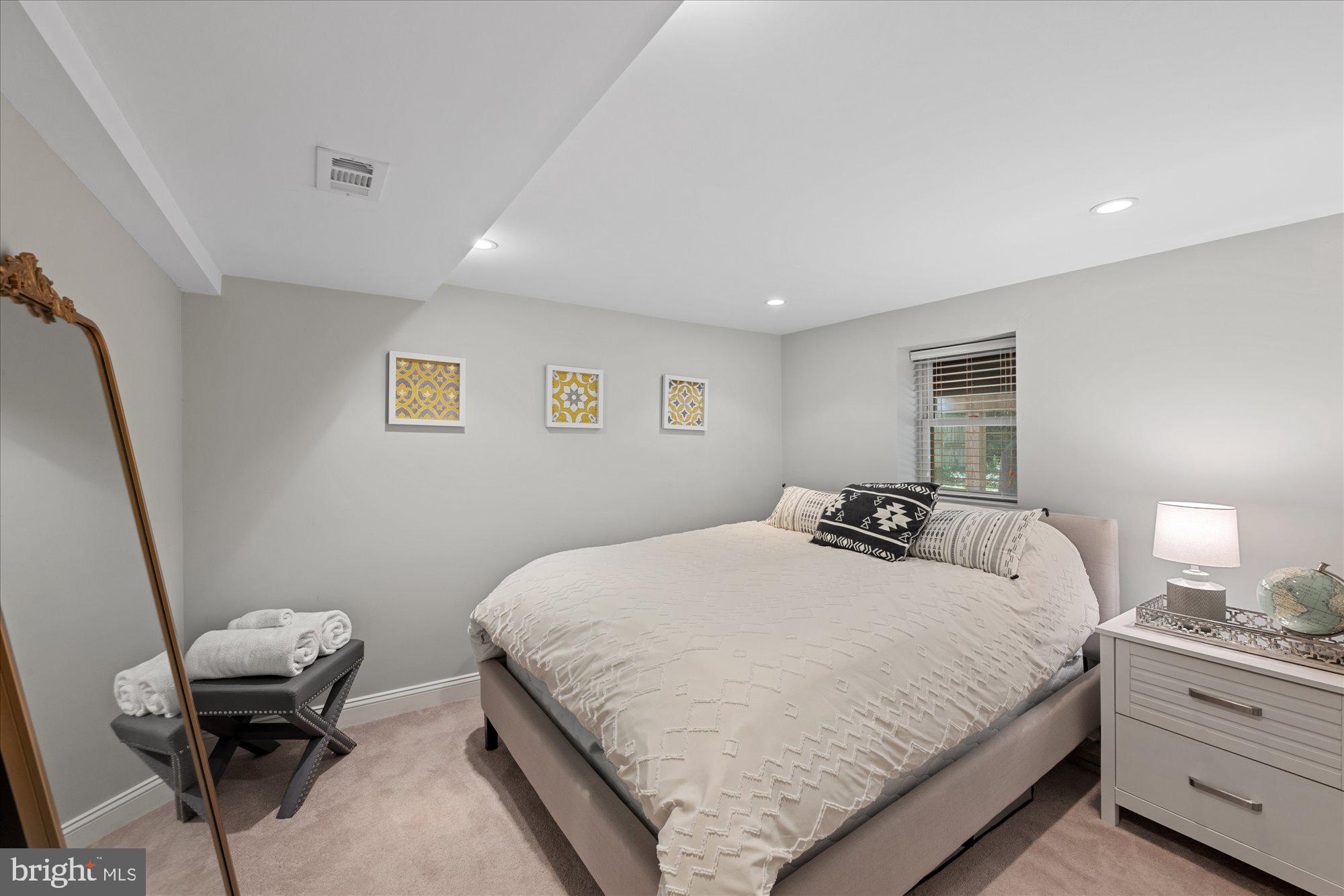 11448 Schuylkill Road Rockville, MD 20852 - Photo 32 of 49 Bedroom #4