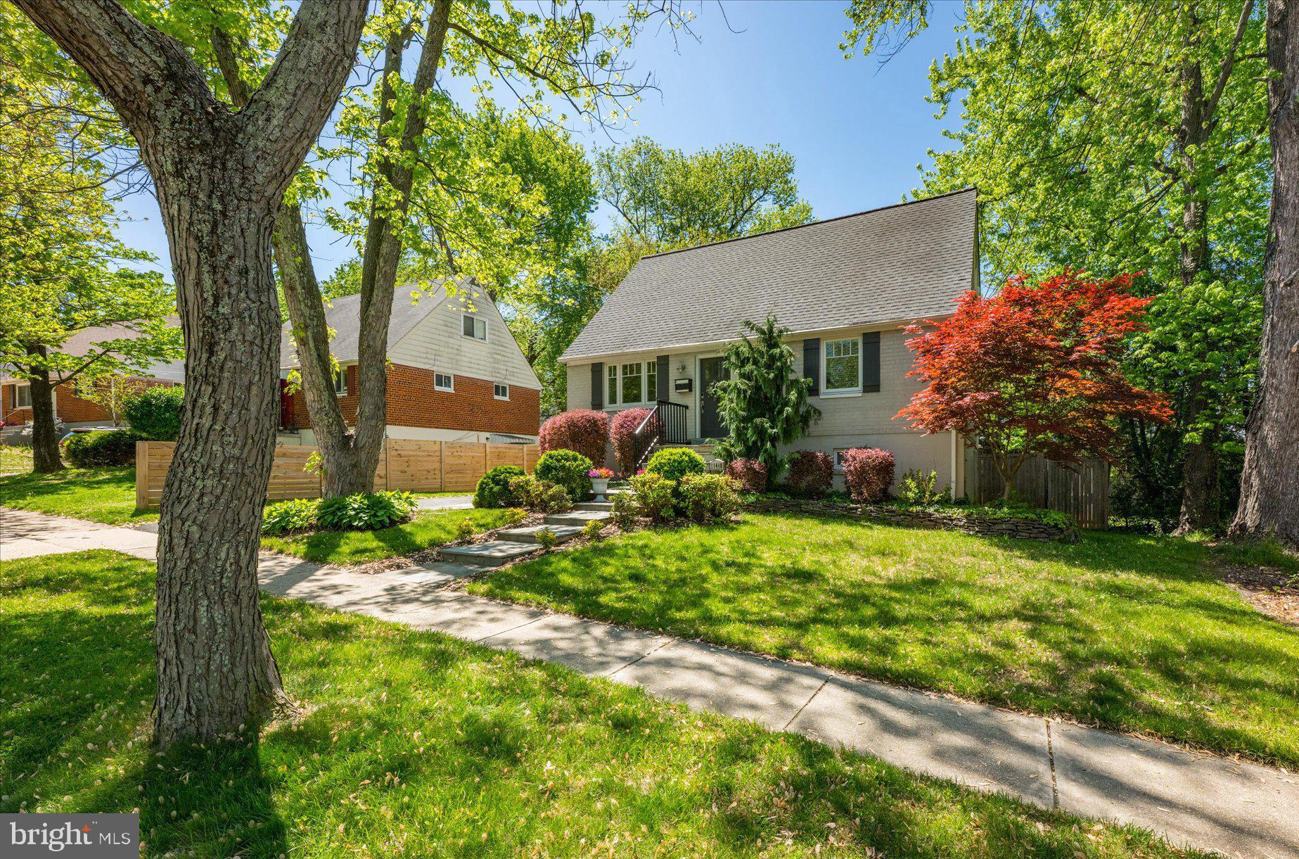 11448 Schuylkill Road Rockville, MD 20852 - Photo 48 of 49 Sidewalk street