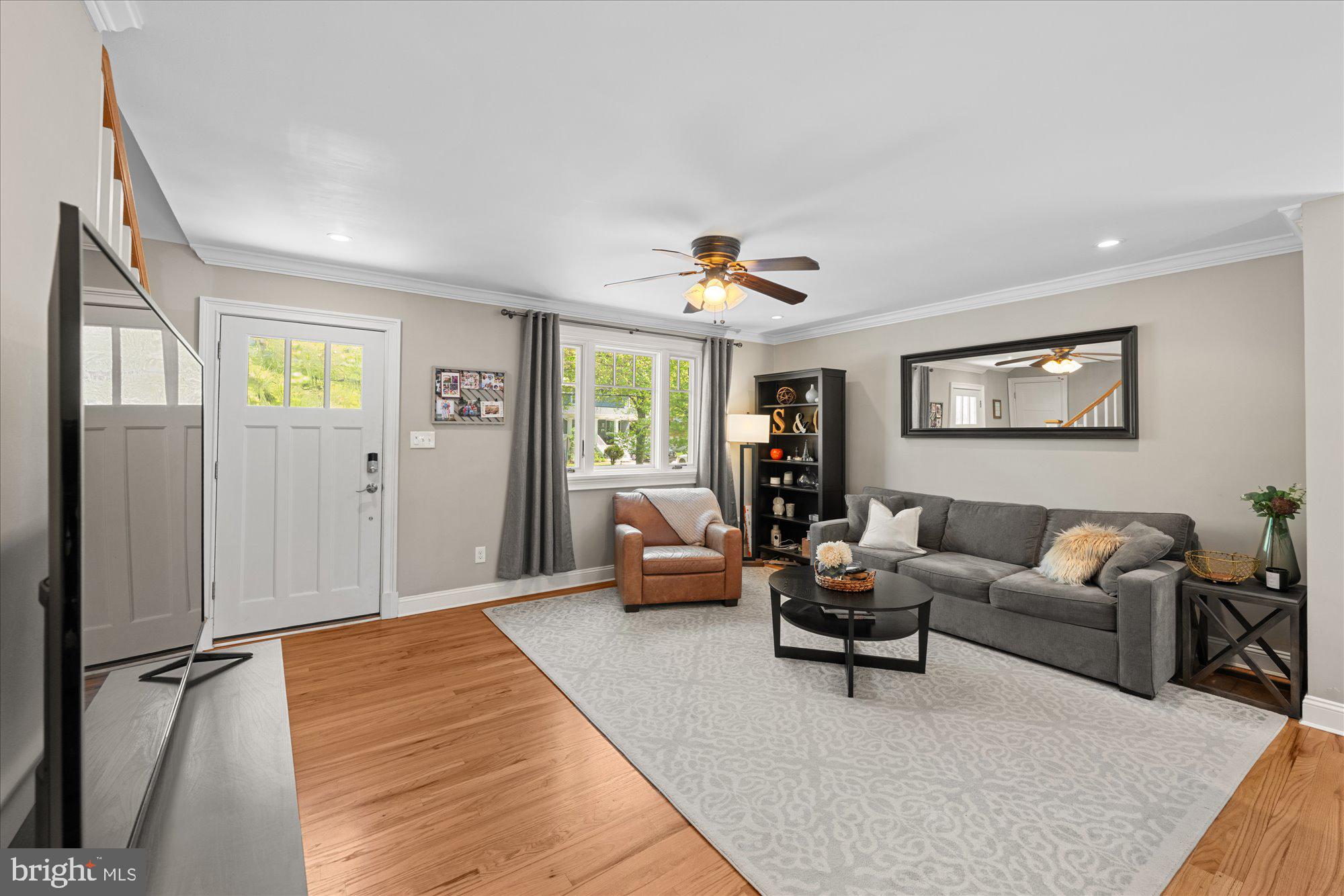 11448 Schuylkill Road Rockville, MD 20852 - Photo 6 of 49