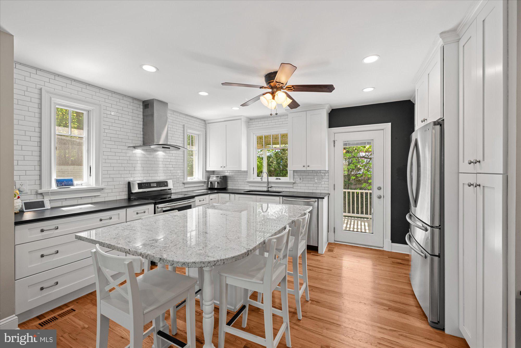 11448 Schuylkill Road Rockville, MD 20852 - Photo 8 of 49 gorgeous, tastefully renovated