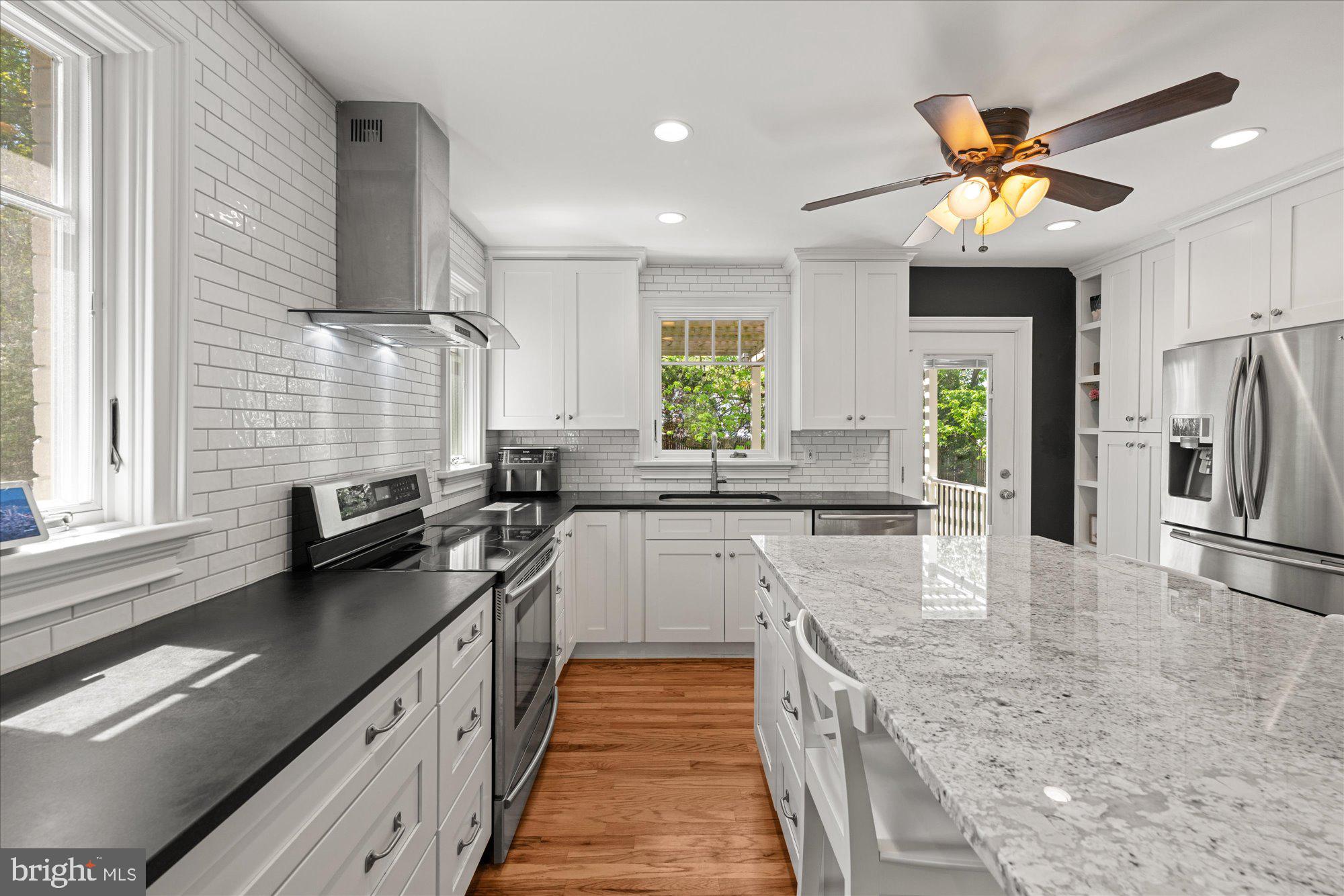 11448 Schuylkill Road Rockville, MD 20852 - Photo 10 of 49