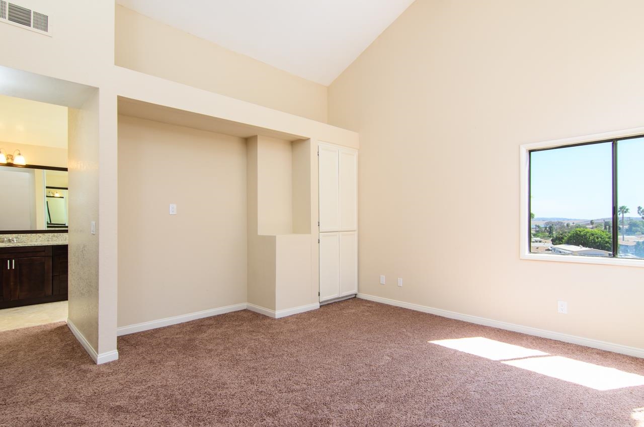 910 Solandra Lane Spring Valley, CA 91977 - Photo 16 of 25 Gallery Image 16