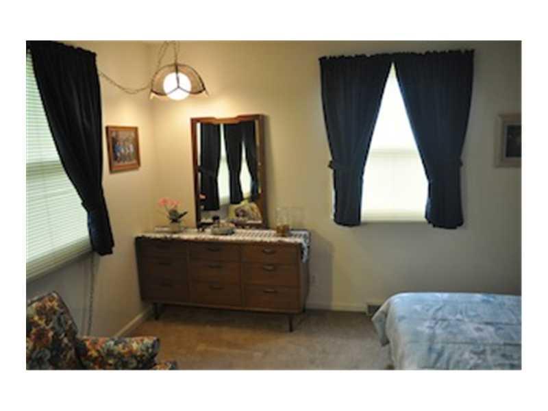 9426 Brookville Road Indianapolis, IN 46239 - Photo 17 of 20 Gallery Image 17