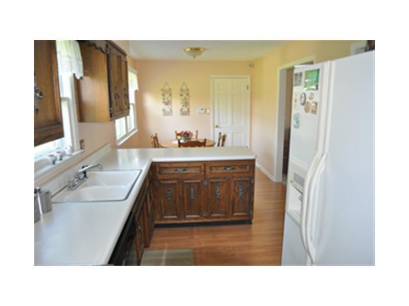 9426 Brookville Road Indianapolis, IN 46239 - Photo 9 of 20 Gallery Image 9