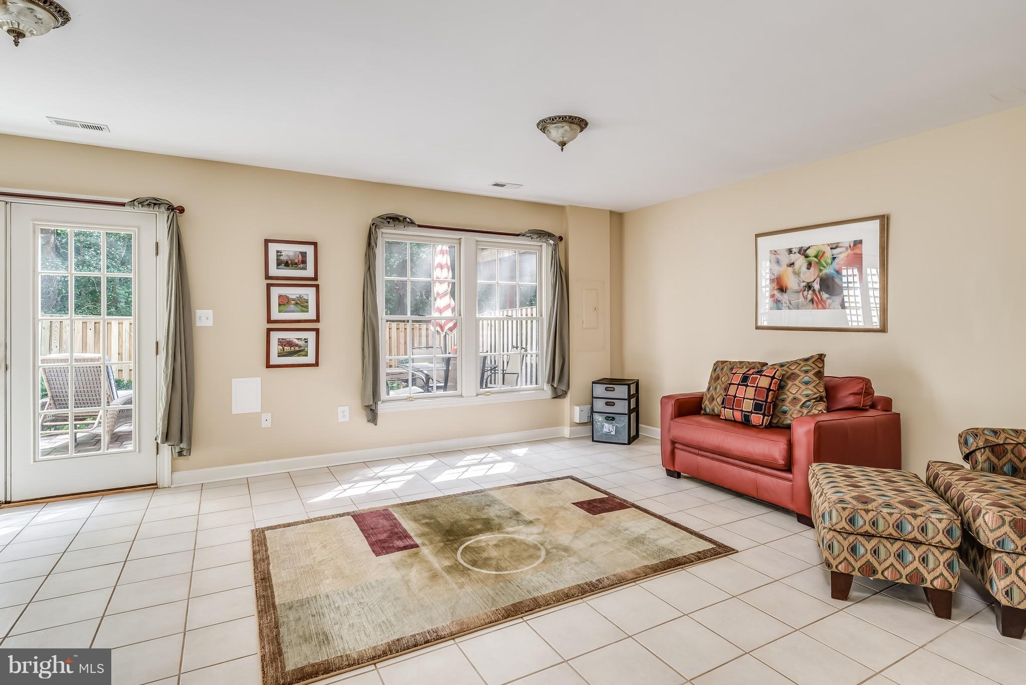 6298 Levi Court Springfield, VA 22150 - Photo 24 of 30 Family Room
