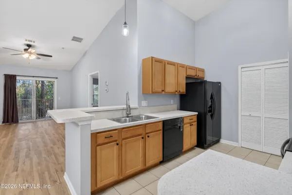 $114,900 | 3690 Kirkpatrick Circle, Unit 712, Jacksonville, FL 32210