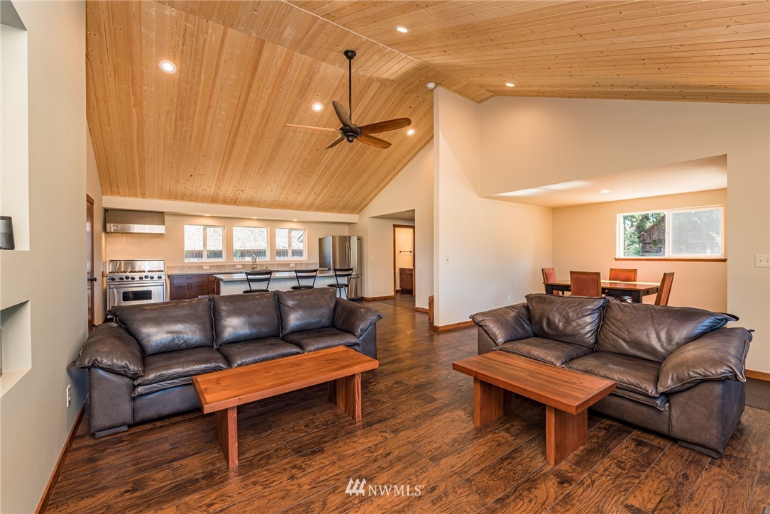 1971 Lotzgesell Road Sequim, WA 98382 - Photo 7 of 38 Gallery Image 7