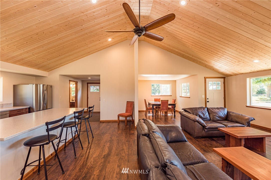 1971 Lotzgesell Road Sequim, WA 98382 - Photo 8 of 38 Gallery Image 8