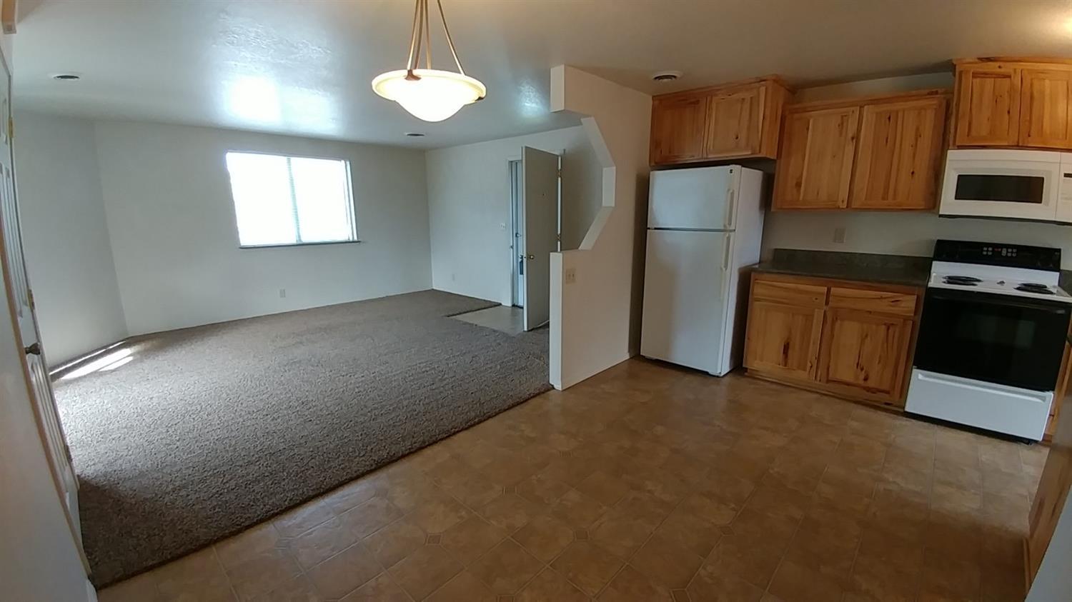 1424 Dowell Road Grants Pass, OR 97527 - Photo 7 of 18 Additional Photo