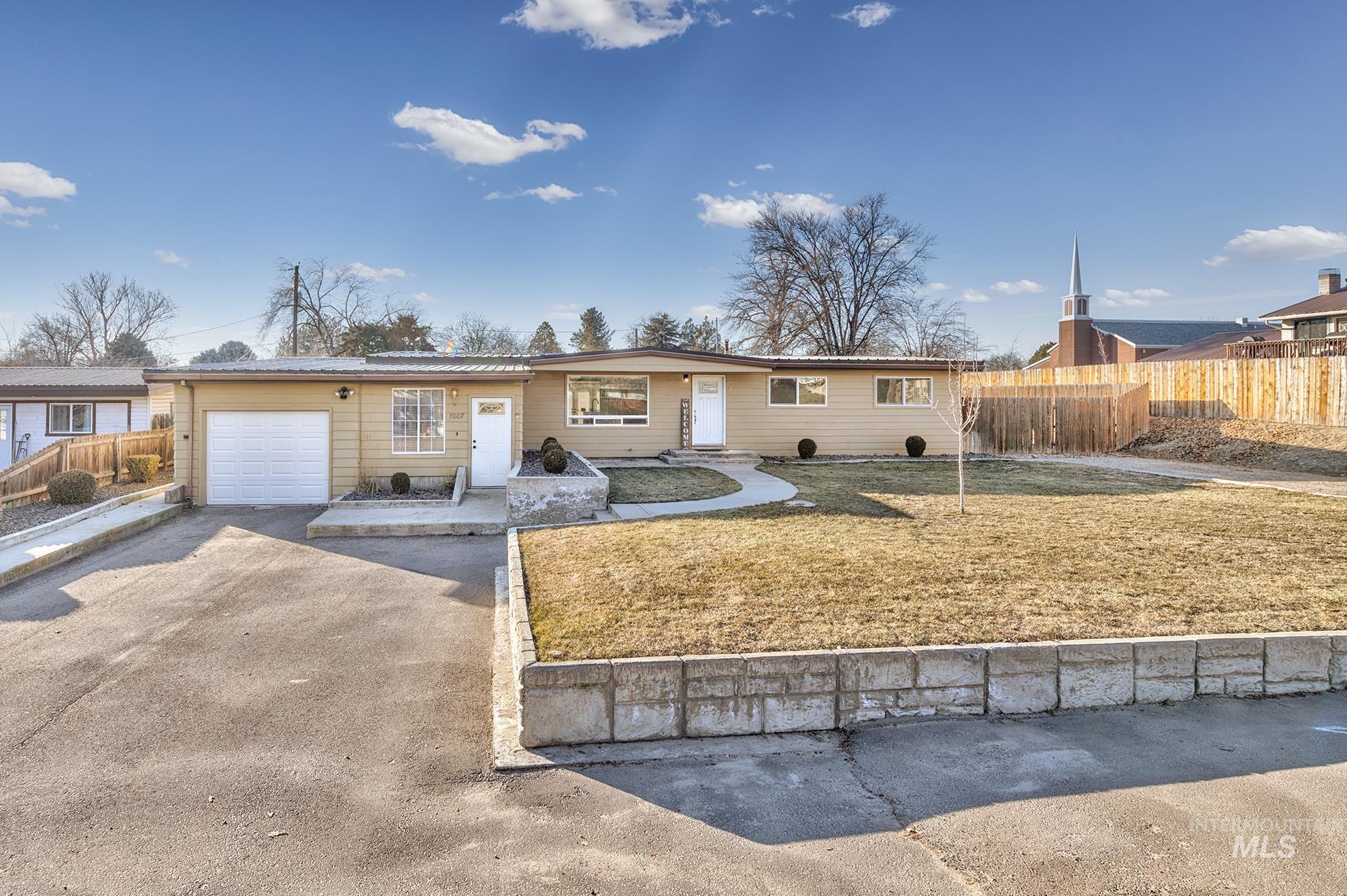 1007 North 4th Street Parma, ID 83660 - Photo 1 of 1 Gallery Image 1