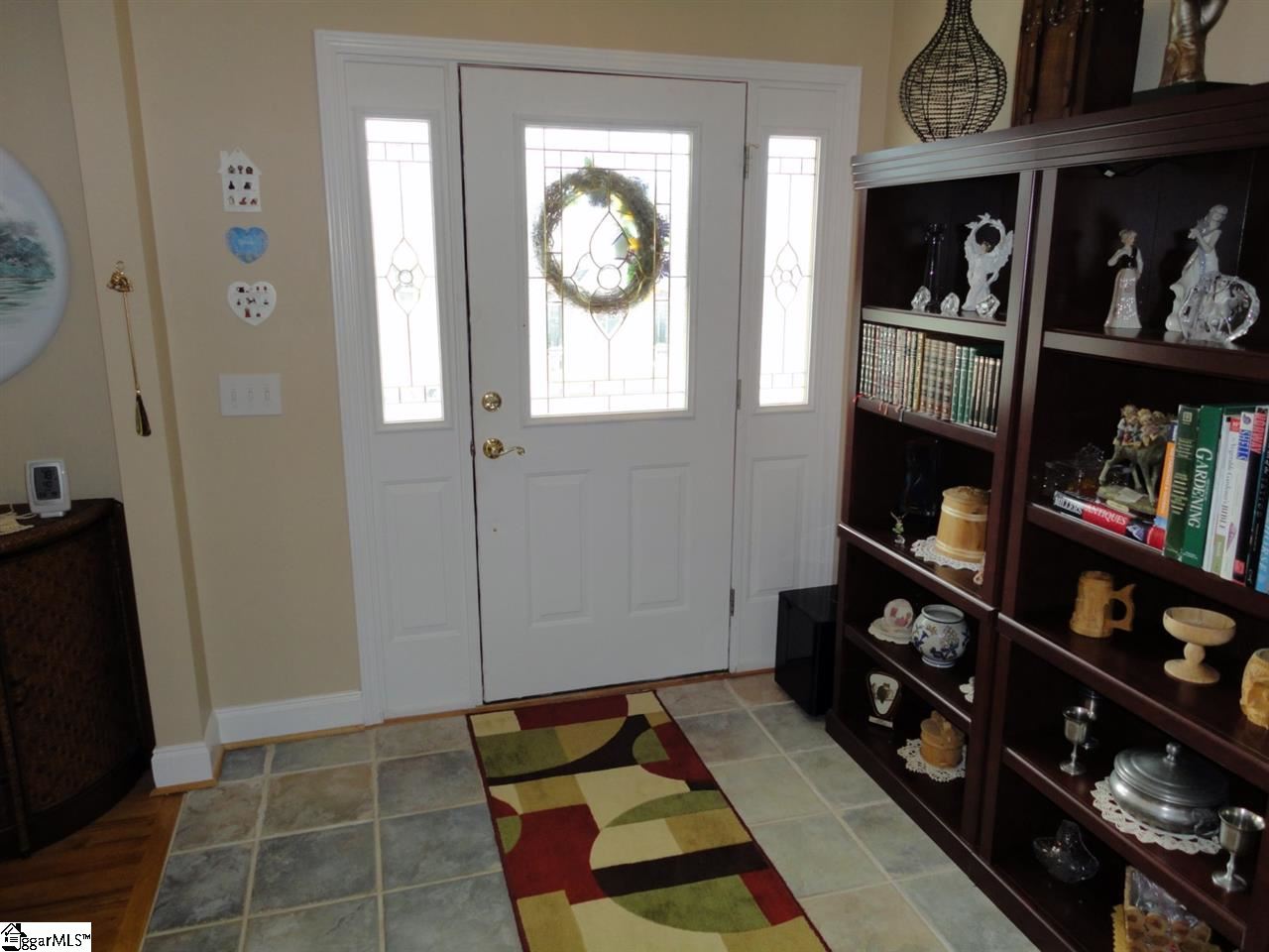 124 Lisa Drive Fountain Inn, SC 29644 - Photo 3 of 36