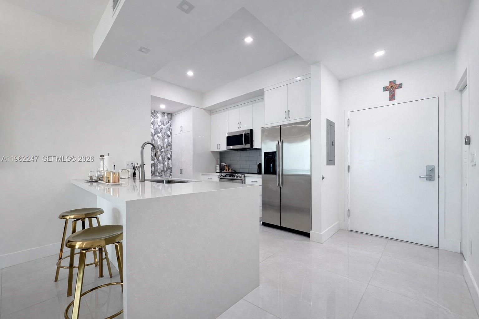 2525 Southwest 3rd Avenue, Unit 1710 Miami, FL 33129 - Photo 3 of 20