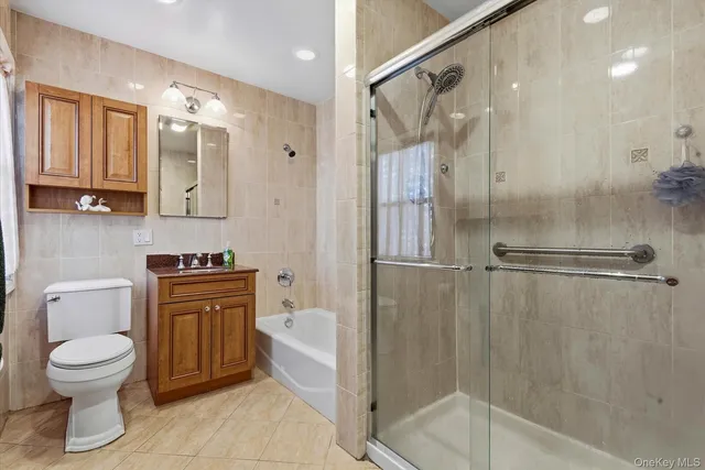 $1,075,000 | 164-37 Grand Central Parkway | Hillcrest