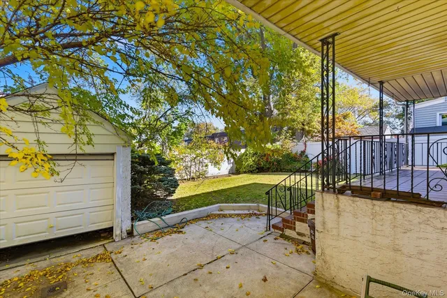 $1,075,000 | 164-37 Grand Central Parkway | Hillcrest