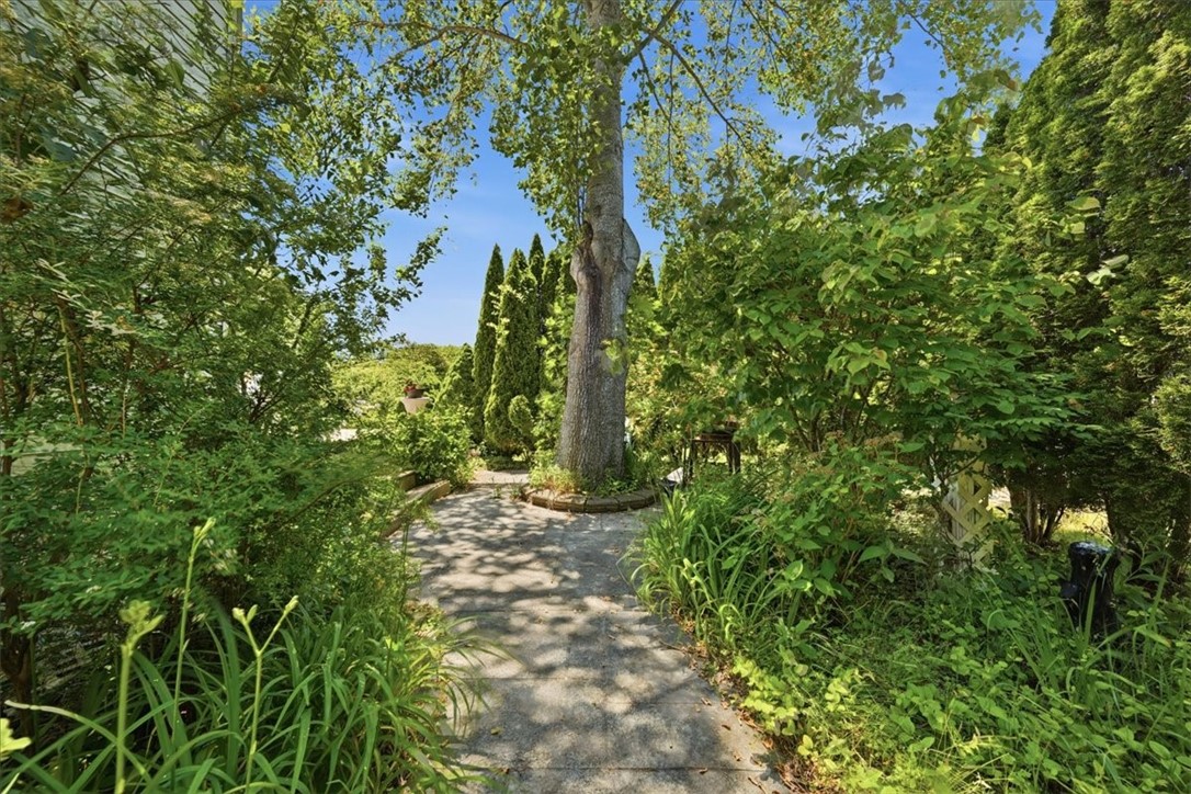 10 Island View Court Westerly, RI 02891 - Photo 30 of 37