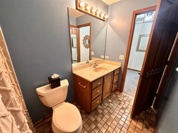 $699,900 | 1914 Howard Street, Wheaton, IL 60187