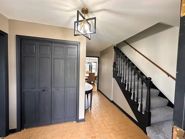 $699,900 | 1914 Howard Street, Wheaton, IL 60187