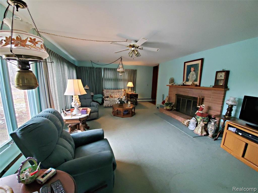 6356 Fenton Road Flint, MI 48507 - Photo 14 of 34